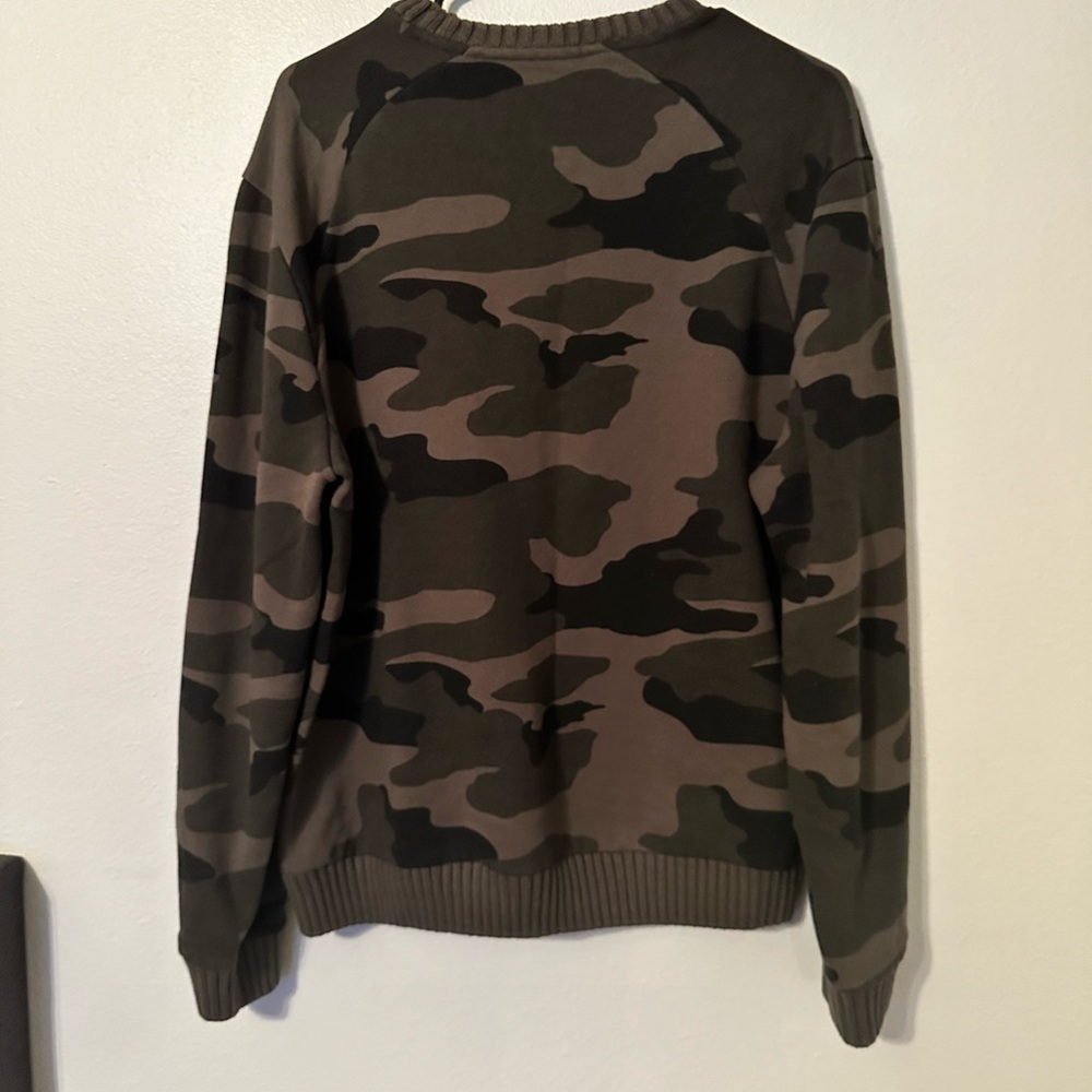 Sean John Men’s sweater